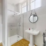 5 Bedroom Cozy In