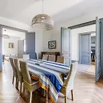 5 Bedroom Cozy In Etaules (Charente-Maritime)