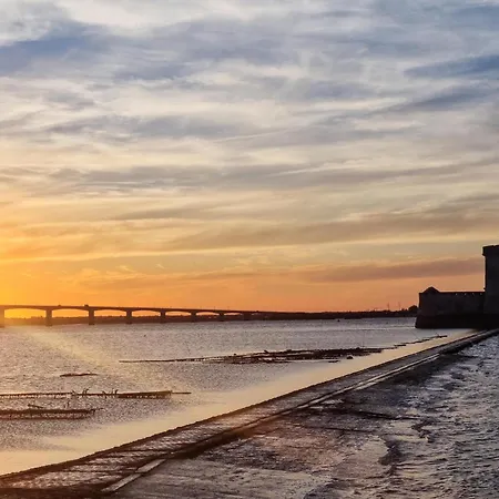 Awesome In With Wifi * Etaules (Charente-Maritime)