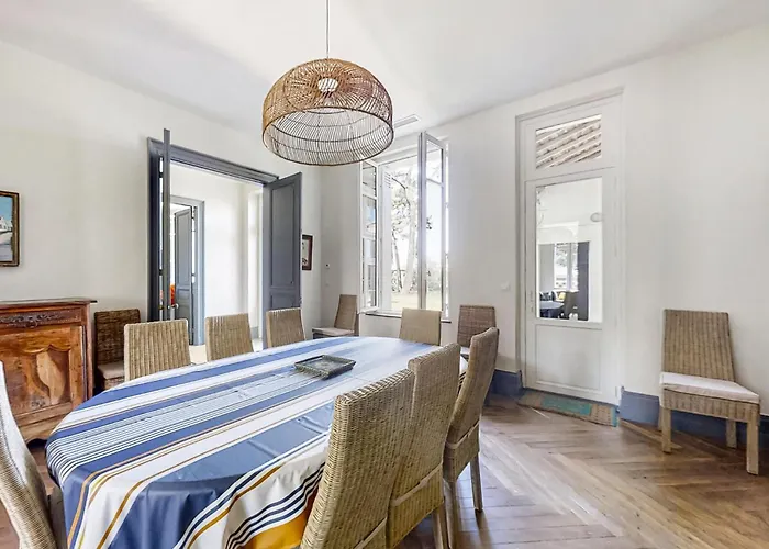 Stunning In With Wifi Сasa de vacaciones *